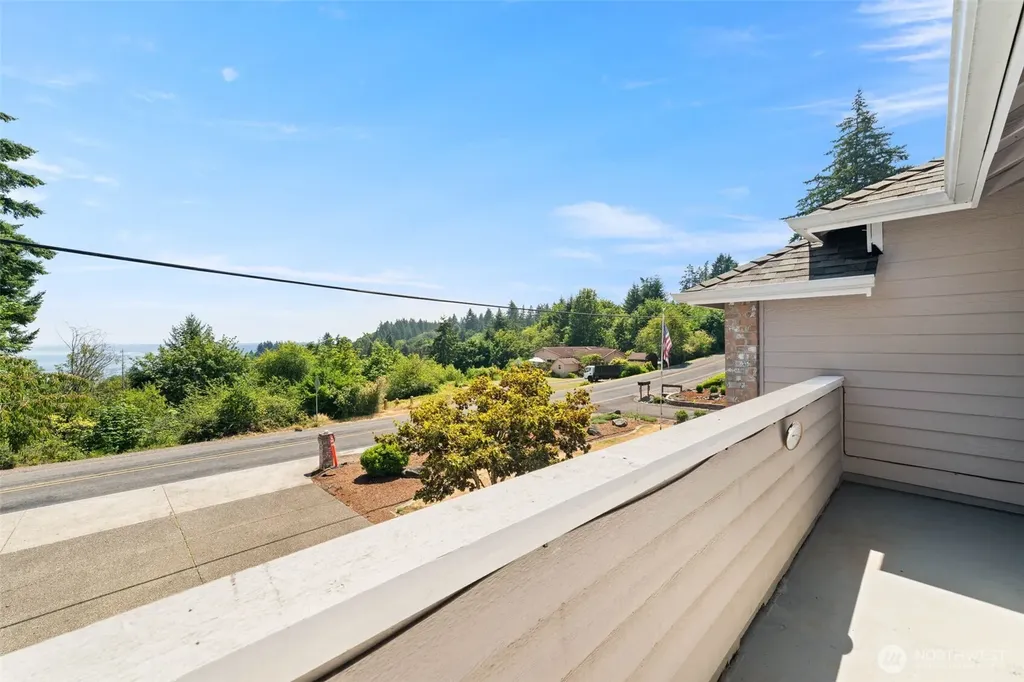 11002 Moller Drive NW Gig Harbor WA 98332