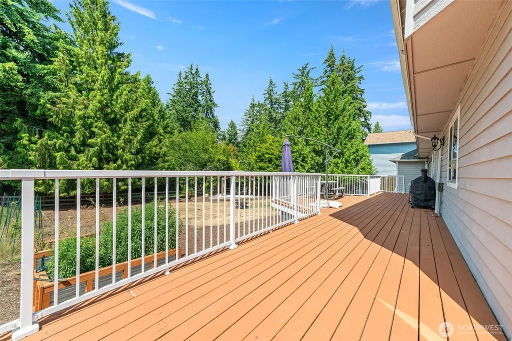 11002 Moller Drive NW Gig Harbor WA 98332