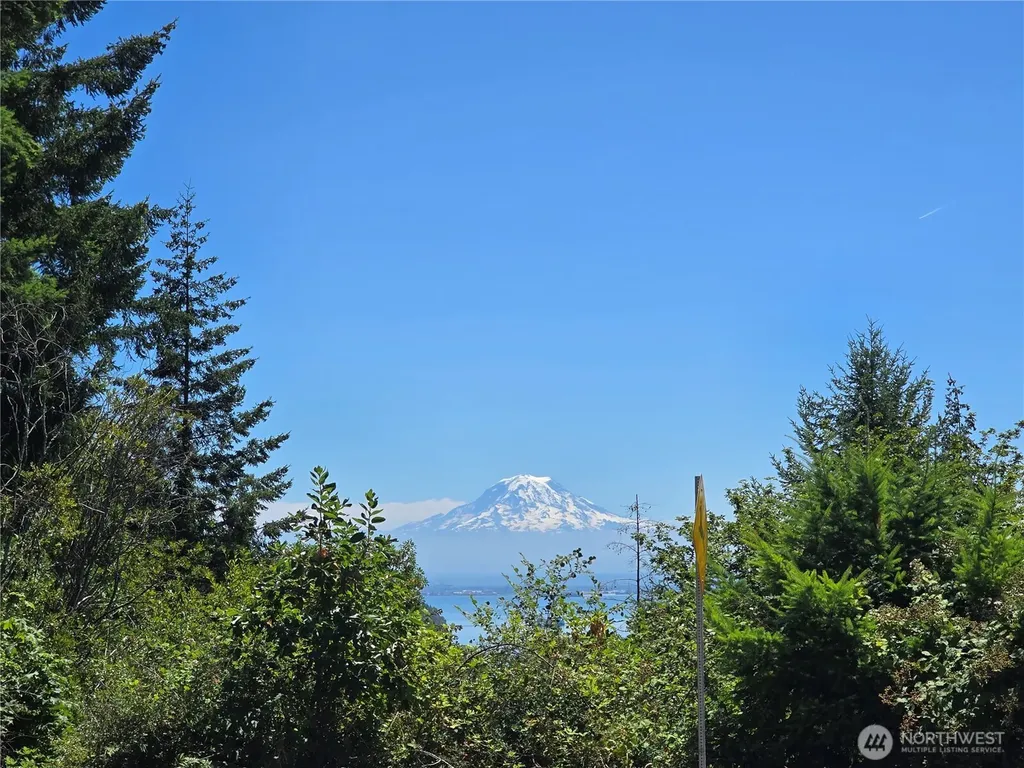 11002 Moller Drive NW Gig Harbor WA 98332