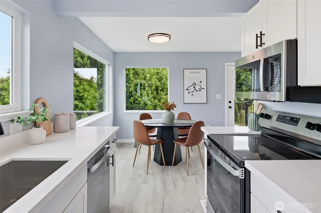 2517 23rd Avenue Seattle WA 98144