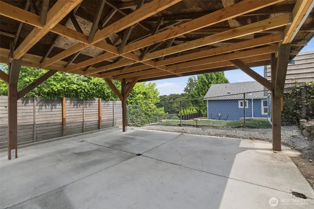 2517 23rd Avenue Seattle WA 98144