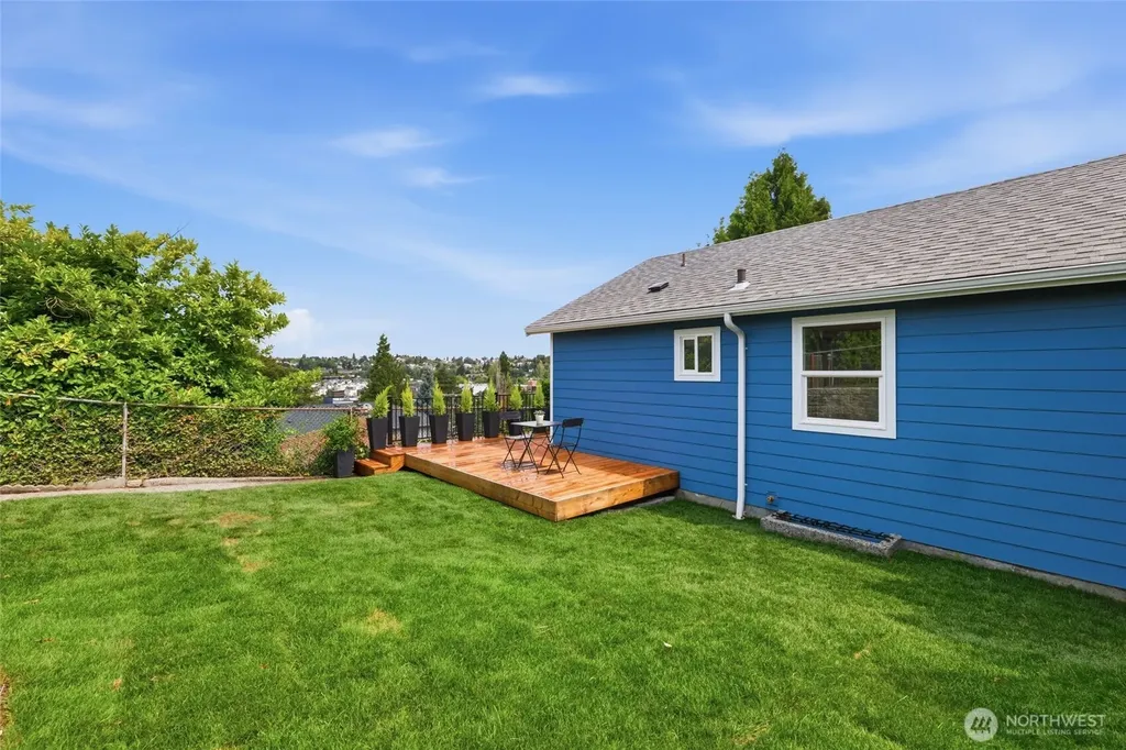 2517 23rd Avenue Seattle WA 98144