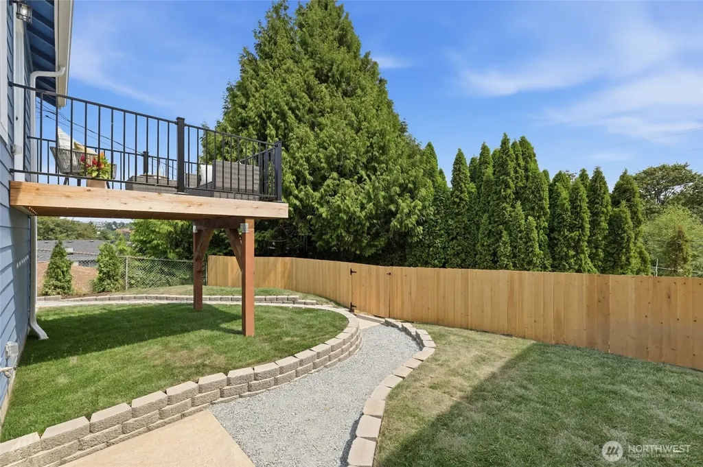 2517 23rd Avenue Seattle WA 98144