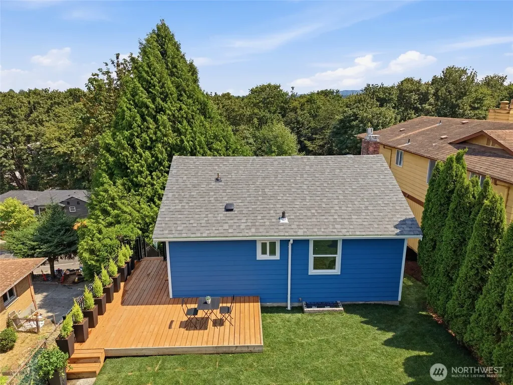 2517 23rd Avenue Seattle WA 98144