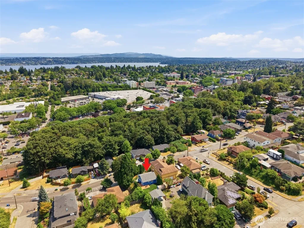 2517 23rd Avenue Seattle WA 98144