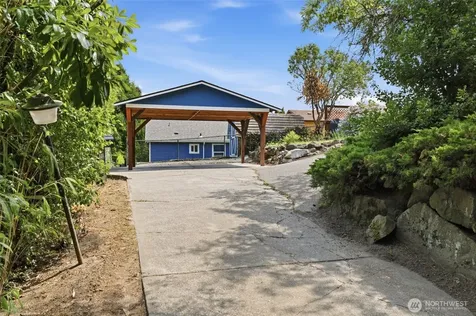 2517 23rd Avenue Seattle WA 98144