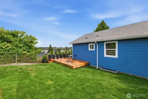 2517 23rd Avenue Seattle WA 98144