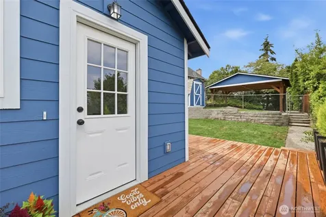 2517 23rd Avenue Seattle WA 98144