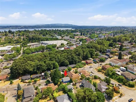 2517 23rd Avenue Seattle WA 98144