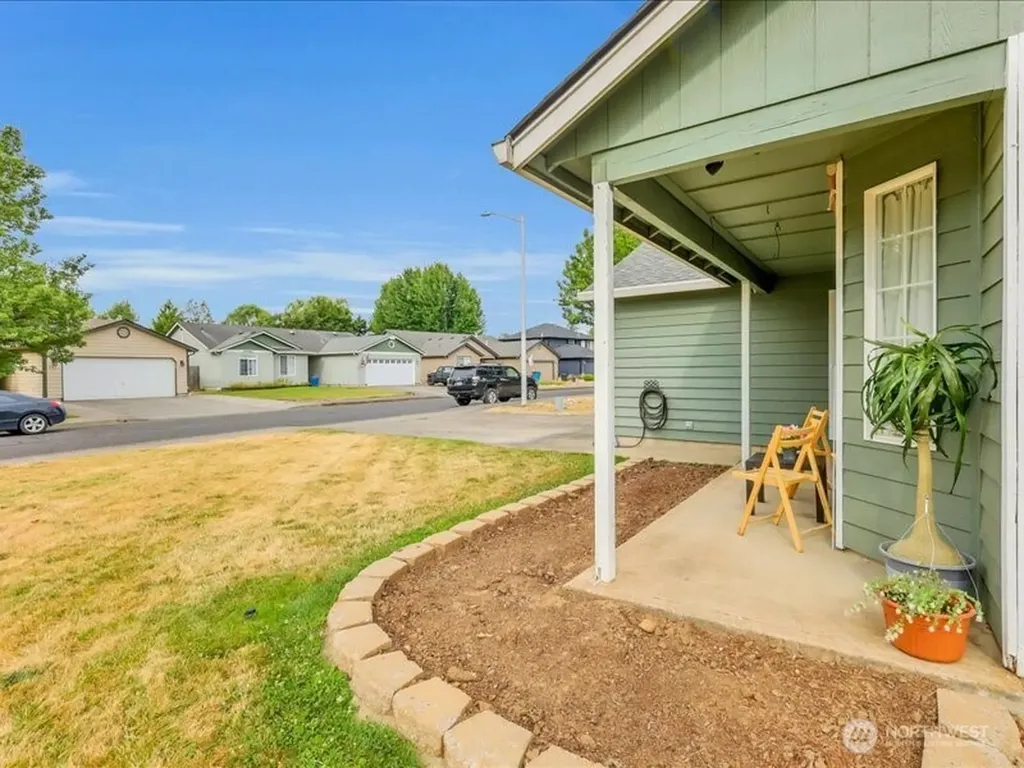 2520 NW 3rd Way Battle Ground WA 98604