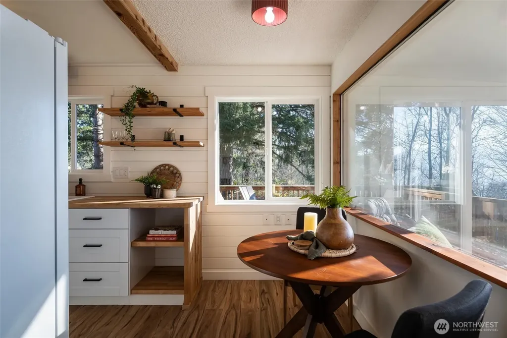 2553 Mackenzie Road Bellingham WA 98226