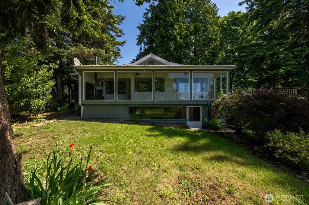 2553 Mackenzie Road Bellingham WA 98226