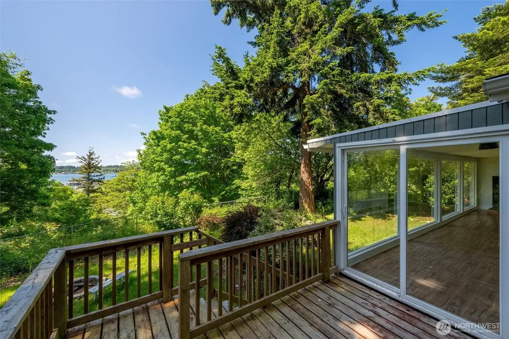 2553 Mackenzie Road Bellingham WA 98226