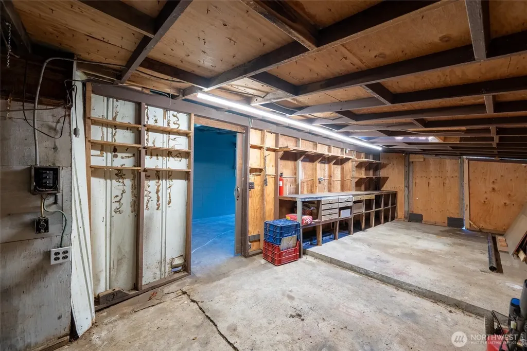 2553 Mackenzie Road Bellingham WA 98226