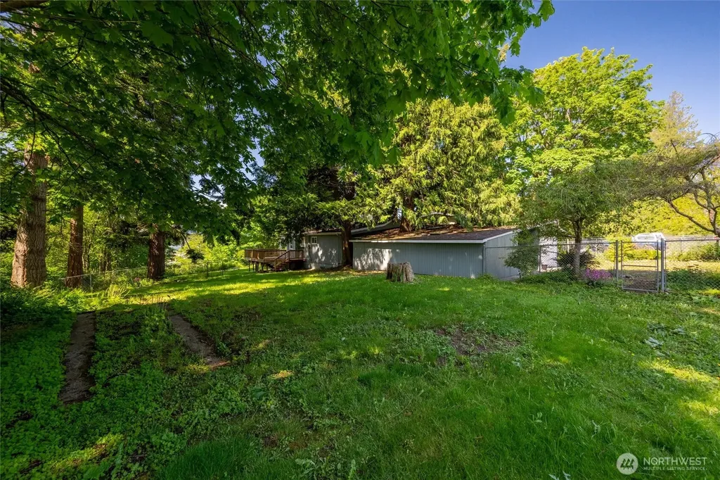 2553 Mackenzie Road Bellingham WA 98226