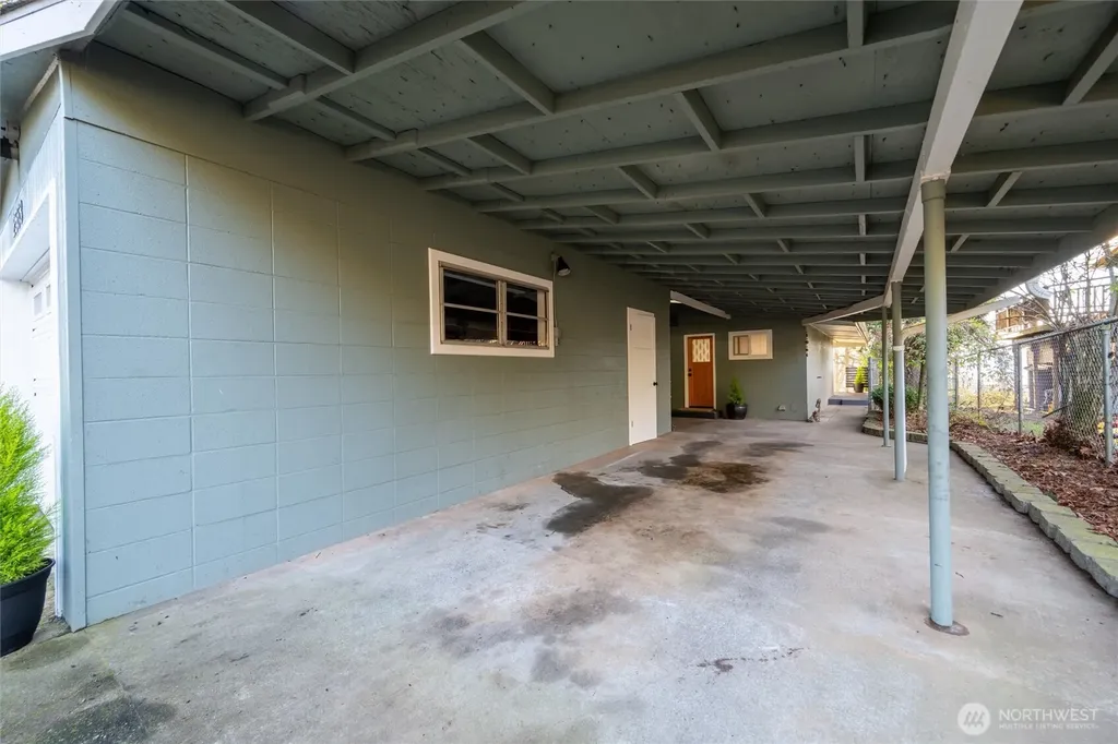 2553 Mackenzie Road Bellingham WA 98226