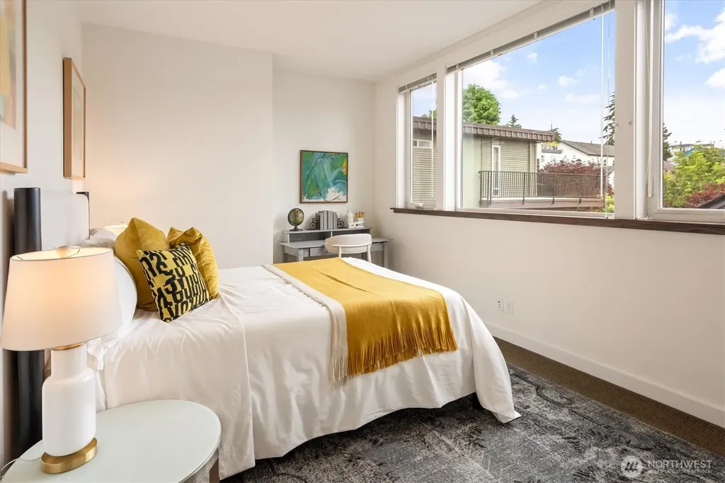 3832 S Edmunds Street Court Seattle WA 98118