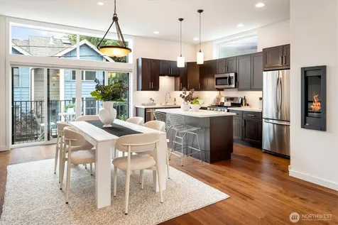 3832 S Edmunds Street Court Seattle WA 98118