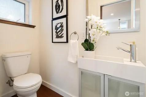 3832 S Edmunds Street Court Seattle WA 98118