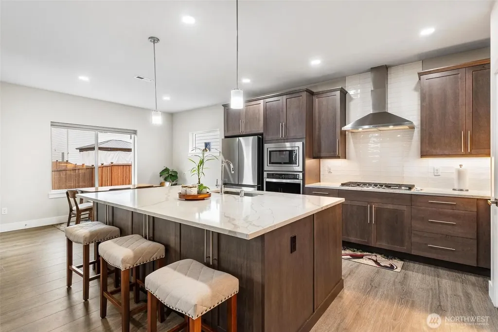 17809 2nd Ave W Bothell WA 98012