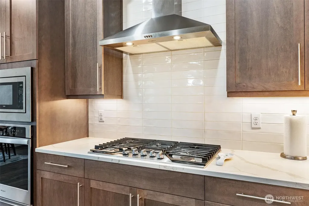 17809 2nd Ave W Bothell WA 98012