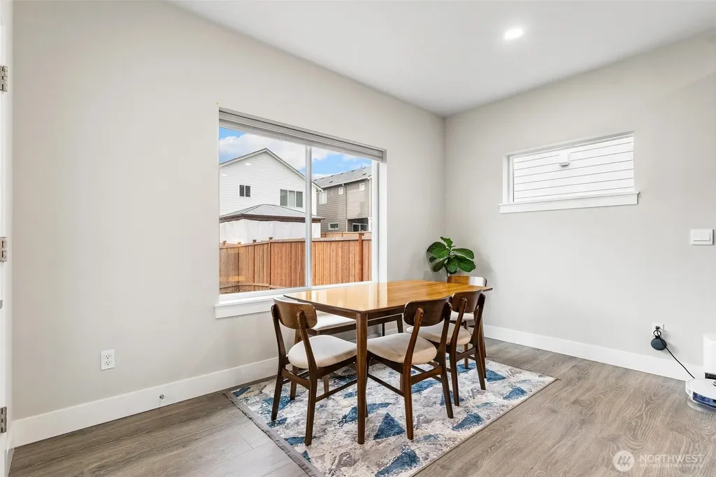 17809 2nd Ave W Bothell WA 98012