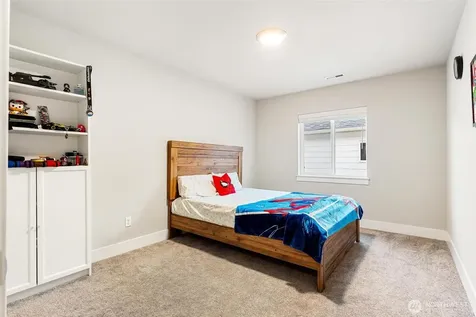 17809 2nd Ave W Bothell WA 98012