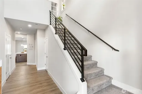 17809 2nd Ave W Bothell WA 98012