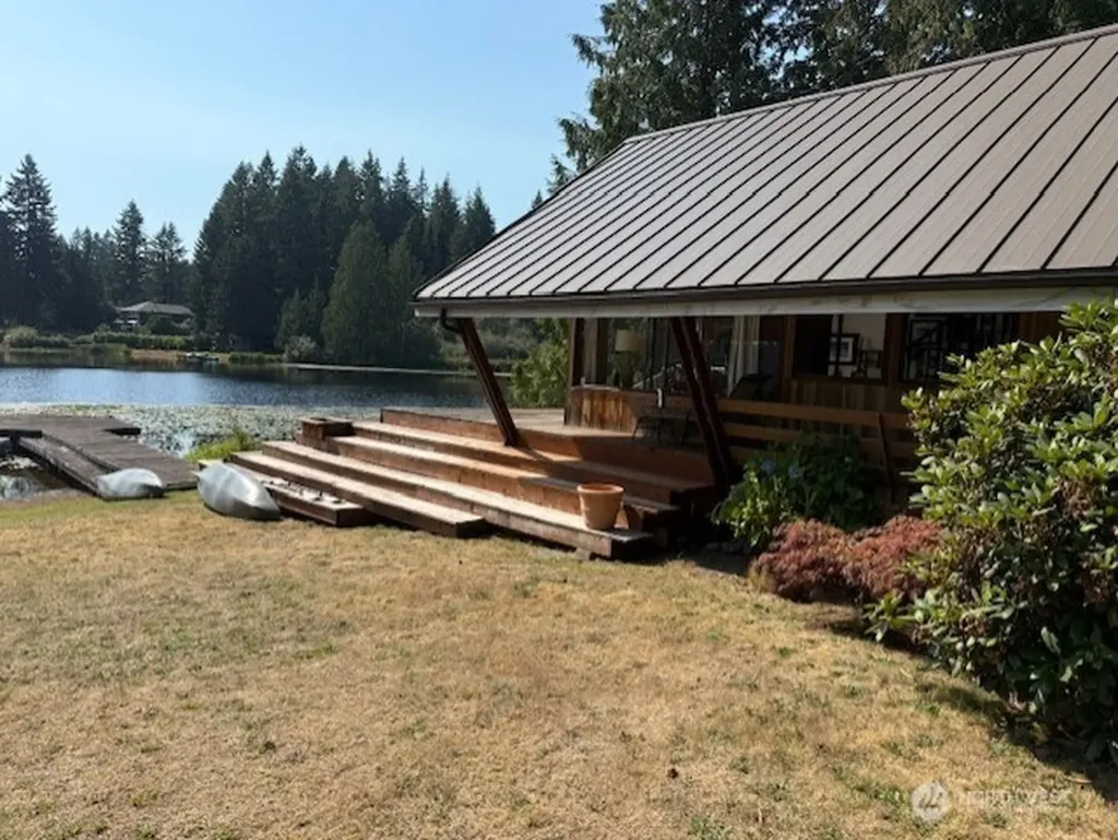 11521 E Lake Joy Drive NE Carnation WA 98014