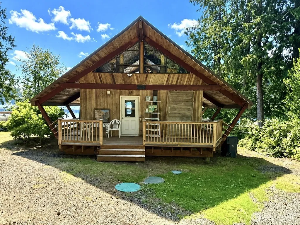 11521 E Lake Joy Drive NE Carnation WA 98014