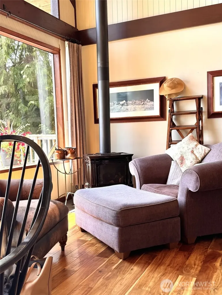 11521 E Lake Joy Drive NE Carnation WA 98014