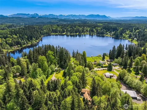 11521 E Lake Joy Drive NE Carnation WA 98014