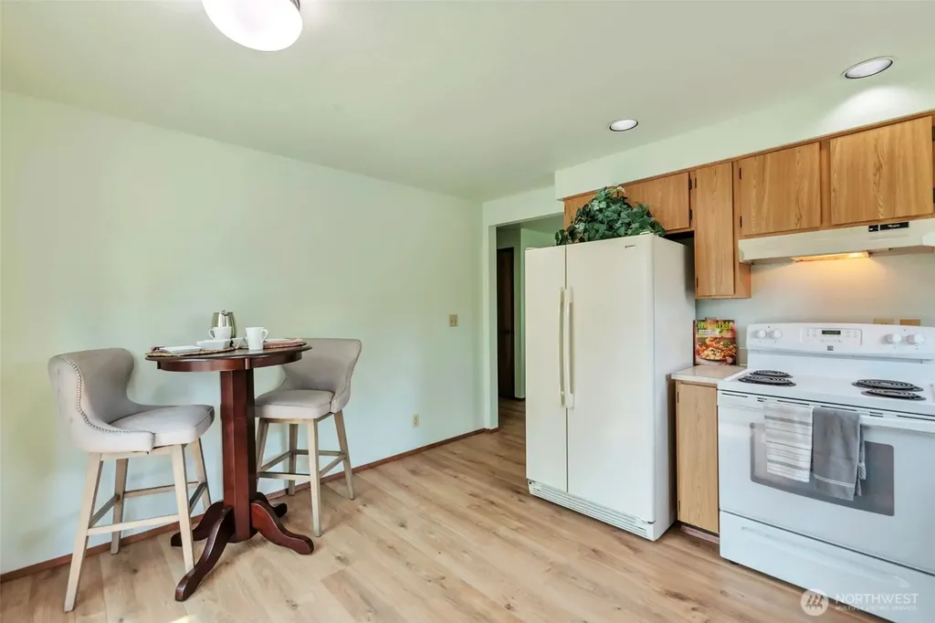 32007 Palace Court Carnation WA 98014