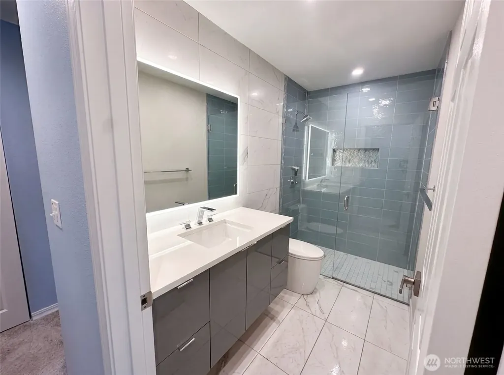 2325 Harbor Avenue SW Seattle WA 98126