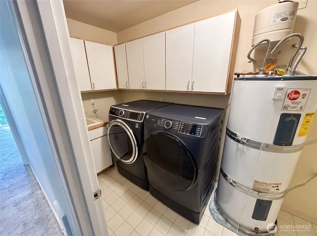 2325 Harbor Avenue SW Seattle WA 98126