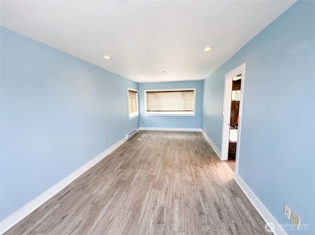 2325 Harbor Avenue SW Seattle WA 98126