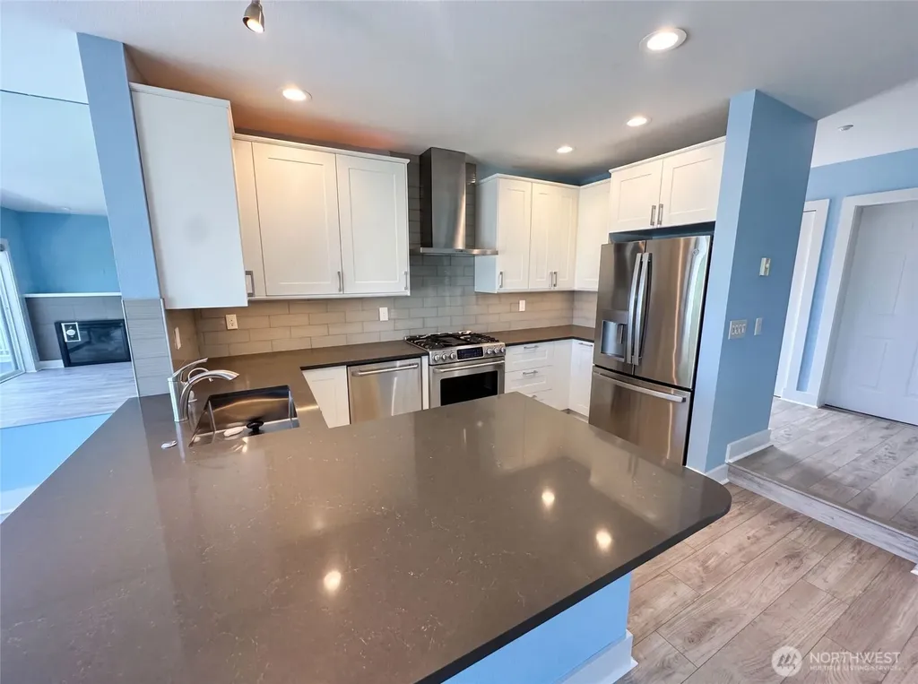 2325 Harbor Avenue SW Seattle WA 98126