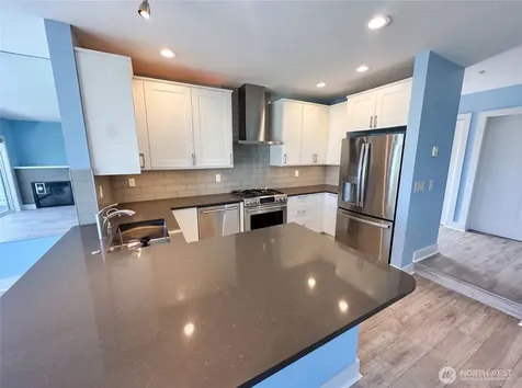 2325 Harbor Avenue SW Seattle WA 98126