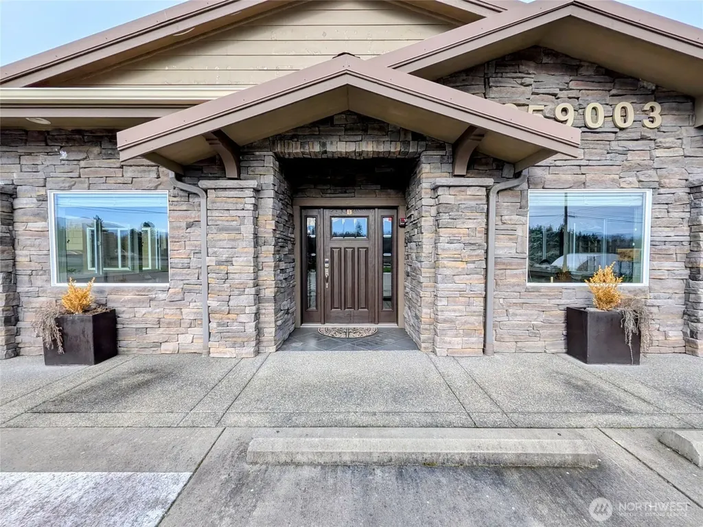 259003 Hwy 101 W Sequim WA 98382