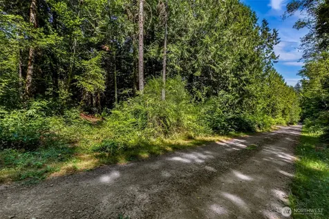 8679 NE Fox Den Lane Bainbridge Island WA 98110