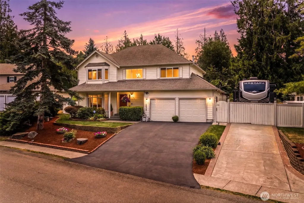 6412 Grand Pine Loop NE Bremerton WA 98311