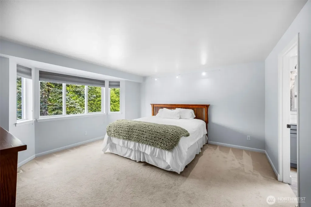 6412 Grand Pine Loop NE Bremerton WA 98311