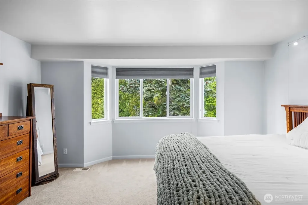 6412 Grand Pine Loop NE Bremerton WA 98311
