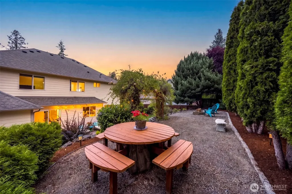 6412 Grand Pine Loop NE Bremerton WA 98311