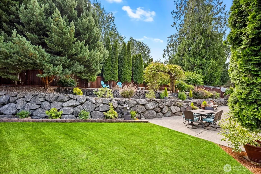 6412 Grand Pine Loop NE Bremerton WA 98311
