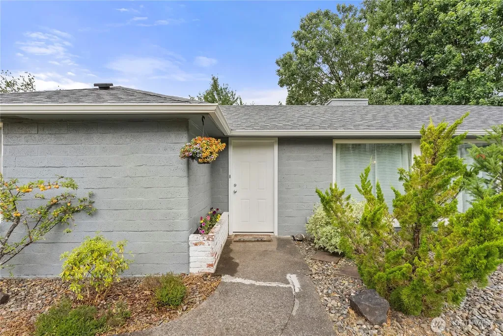 115 Yates Road Chehalis WA 98532