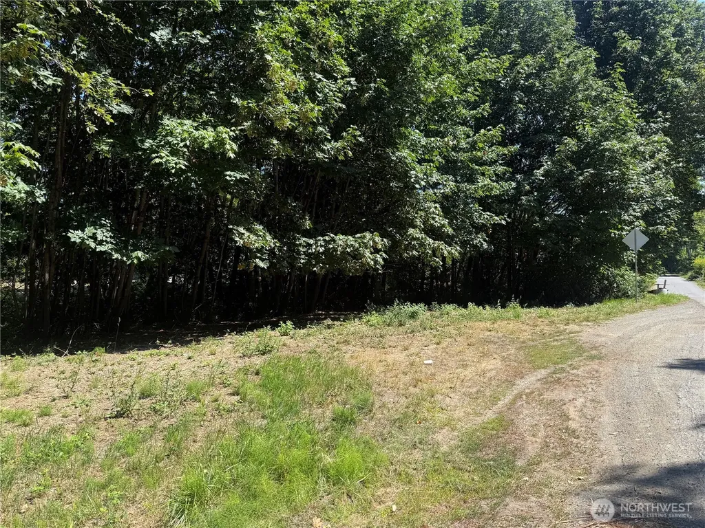 2009 E Ennis Creek Road Port Angeles WA 98362