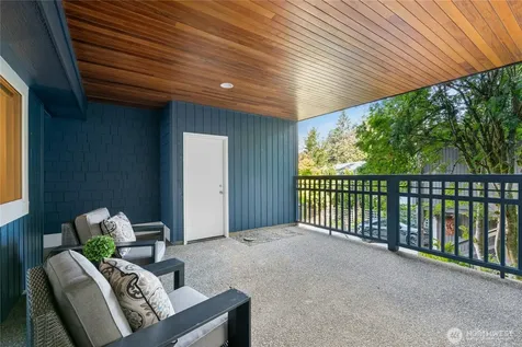 13130 Holmes Point Drive NE Kirkland WA 98034