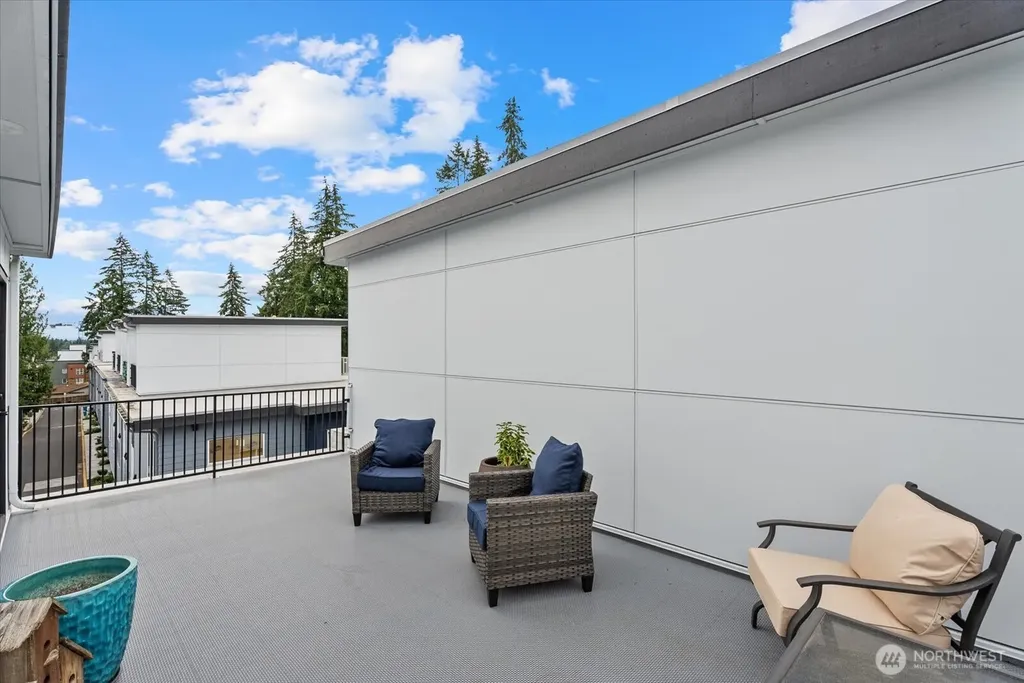 14704 Meridian Avenue N Shoreline WA 98133