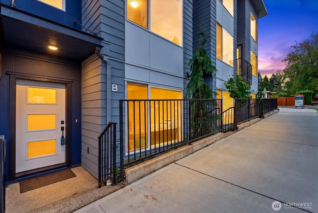 14704 Meridian Avenue N Shoreline WA 98133